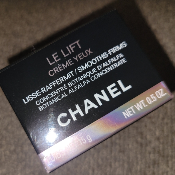 COCO CHANEL Fullsize 0.50OZ Le Lift Créme Yeux Eye Cream!$110 Ret! NEVER USED - Picture 10 of 11